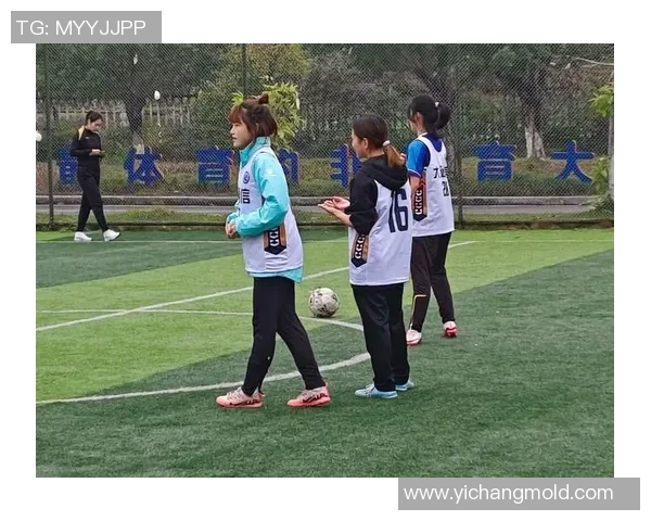 刘敏独家揭秘足球技巧与战术分享助你提升球场表现